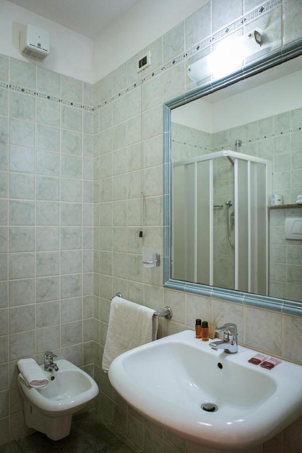 Apartments In Residence In Vada With Swimming Pool 450 Meters From The Sea Exterior photo