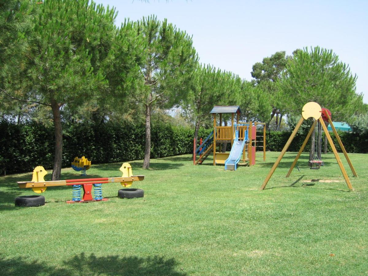 Apartments In Residence In Vada With Swimming Pool 450 Meters From The Sea Exterior photo